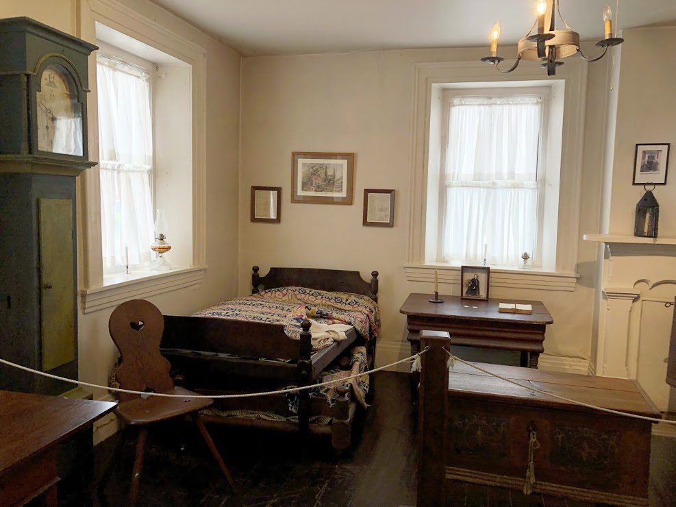 Museum Tours Bedroom